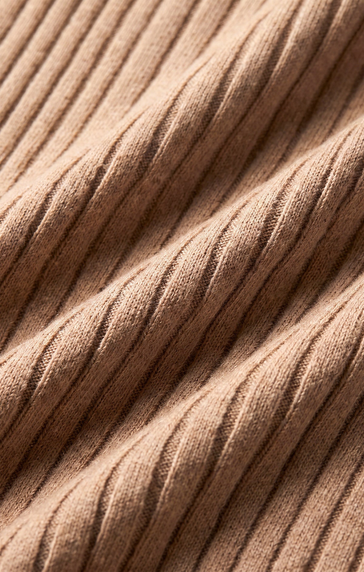 Dawn Smocked Silky Rib Short